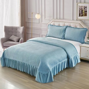 Cuvertura de pat 3 piese cu volan COD LUN08 Cuvertura de pat 3 piese cu volan COD LUN08