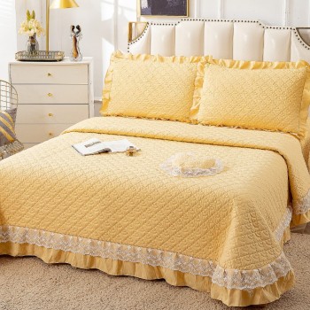 Cuvertura de pat cu volane 4 piese COD DEC09 Cuvertura de pat cu volane 4 piese COD DEC09