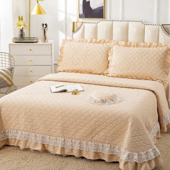 Cuvertura de pat cu volane 4 piese COD DEC13 Cuvertura de pat cu volane 4 piese COD DEC13