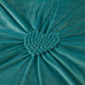 Lenjerii de pat Catifea 4 piese cu inimioare brodate COD BIP10 Lenjerii de pat Catifea 4 piese cu inimioare brodate COD BIP10